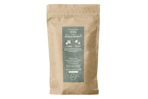 Poranny moment naturalnego pobudzenia z filiżanką witaminowej herbaty Oolong Żeń szeń na dobry dzień