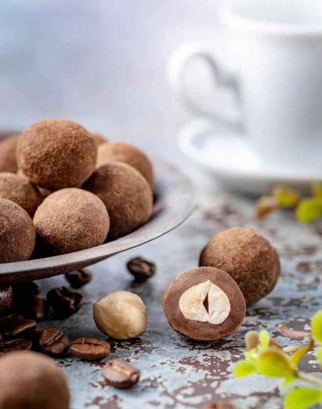 Chrupiące orzechy laskowe z kawą Arabica w czekoladzie 100g
