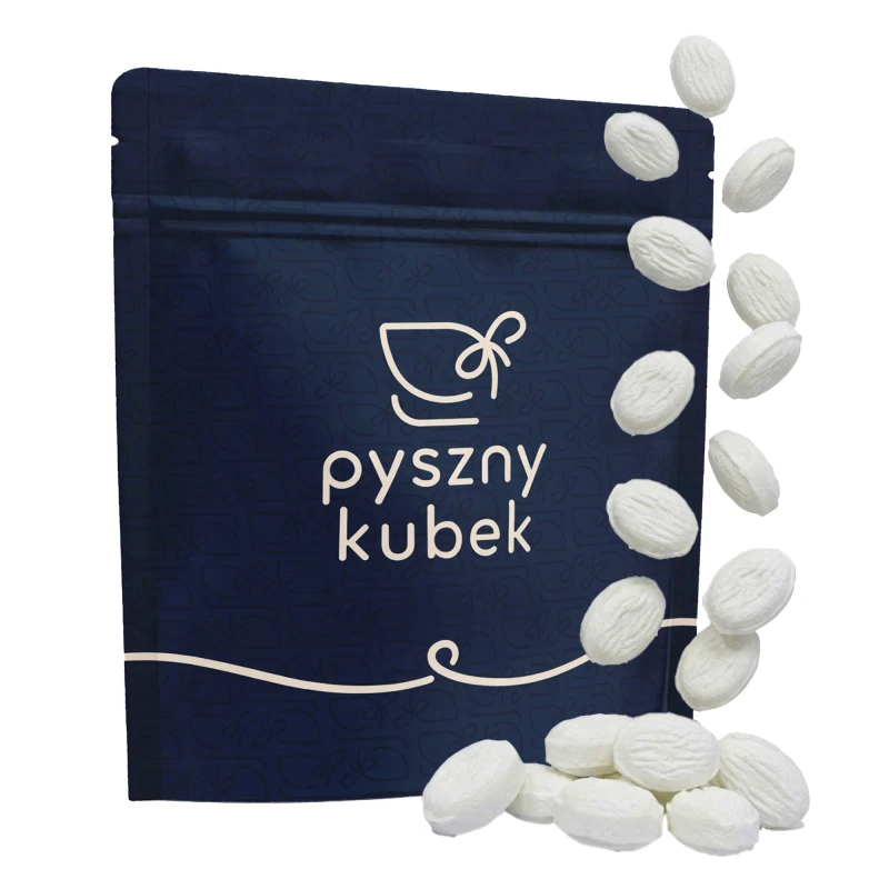 Ręcznie robione cukierki o smaku migdałowym